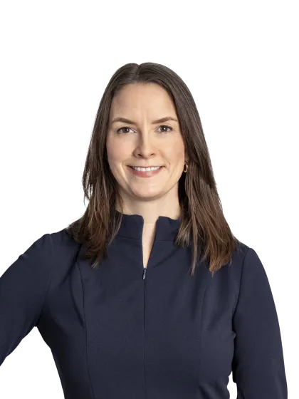 Liz Mandle headshot