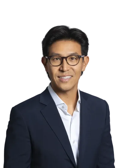 Thomas Kang headshot2